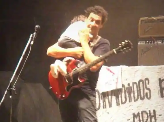 Mollo tras recital de Divididos en Lincoln: "Me dieron ganas de llevarme la beba a mi casa"