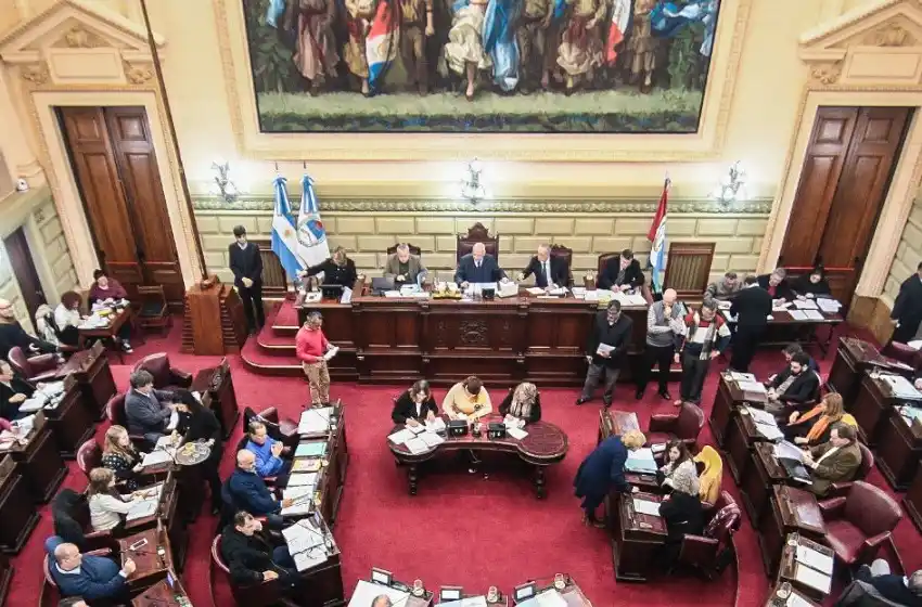 La Legislatura dio media sanción a la ley de paridad de género en los clubes