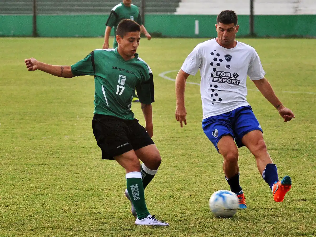 Rodrigo Castro cerca de Atlético de Rafaela