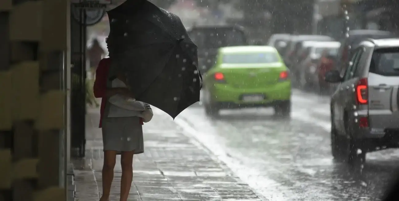 El SMN precisó que “se estiman valores de precipitación acumulada entre 30 y 60 mm, pudiendo ser superados en forma puntual”. Crédito: Guillermo Di Salvatore