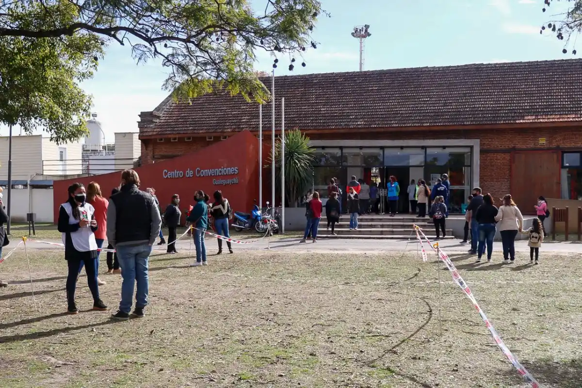 Estiman que son unos 5.000 los mayores de 60 años en la ciudad que faltan vacunarse 