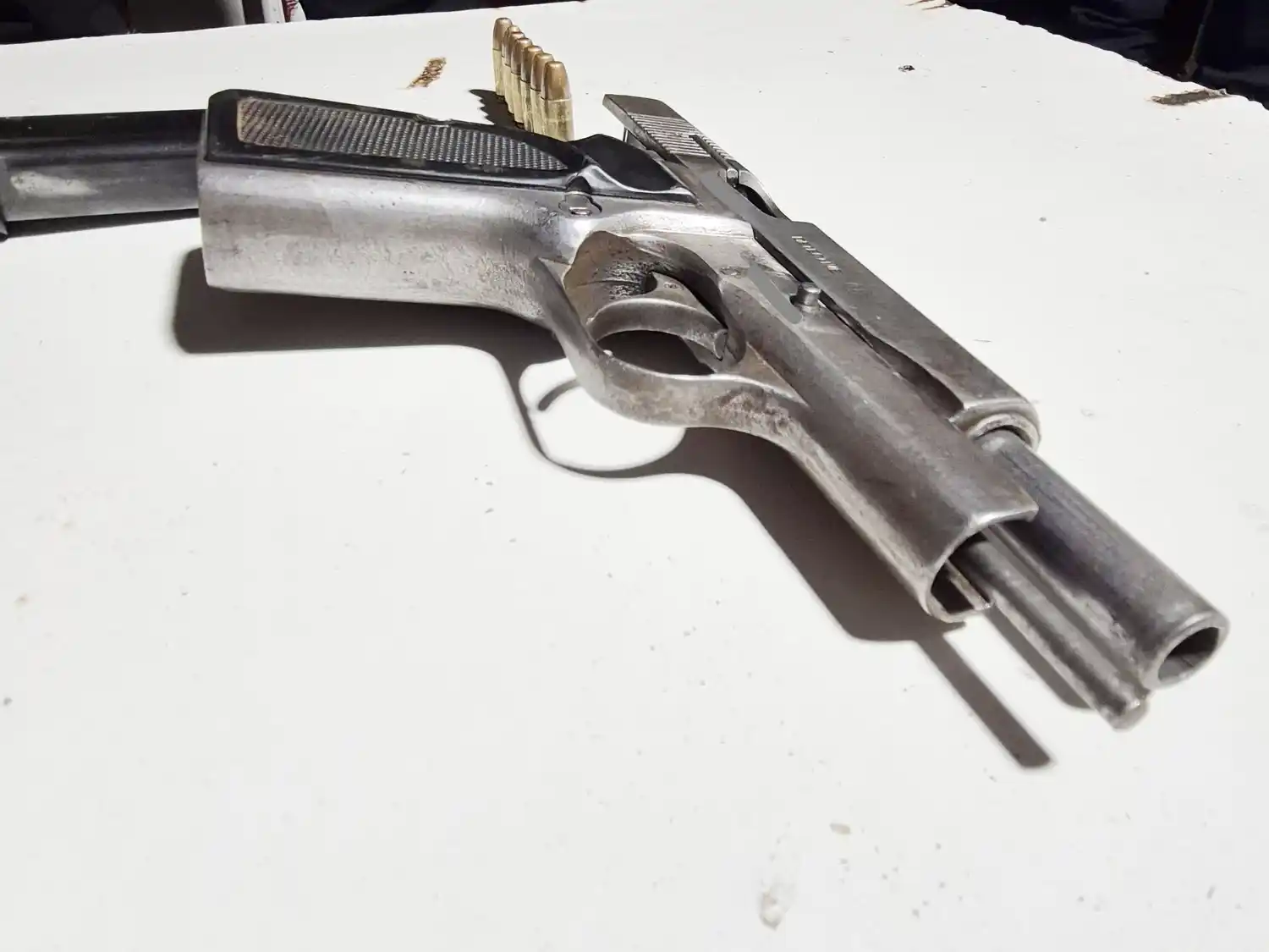 Secuestran un arma de fuego y detienen a un hombre por privación ilegítima de la libertad