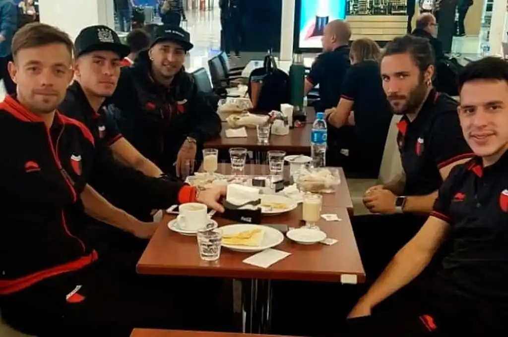 Colón tomó el vuelo este mediodía a Brasil