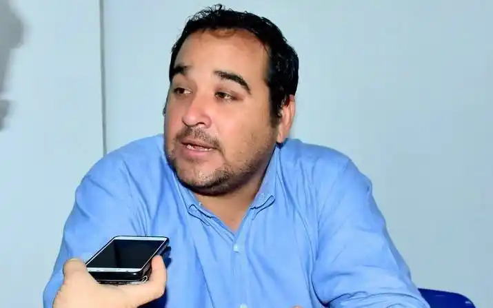 Transporte: Mendoza vaticinó que de seguir la 
crisis no está garantizado el servicio para mayo