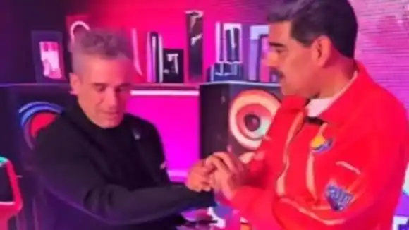 FERNANDO CARRILLO abandona sus RR. SS.: denunció recibir ataques por «ser patriota»