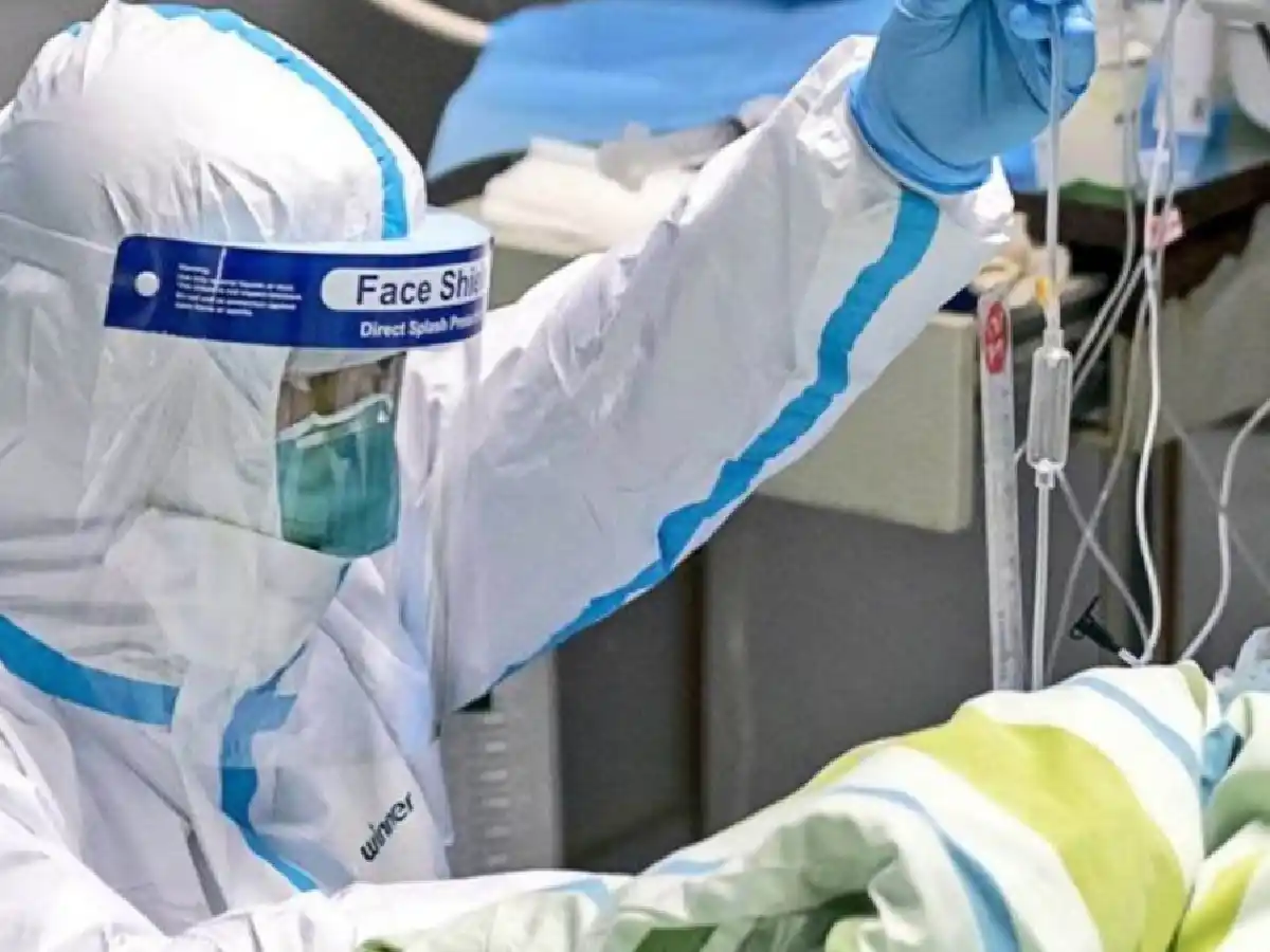 Reino Unido: una bebé recién nacida dio positivo de coronavirus y es la paciente más joven infectada