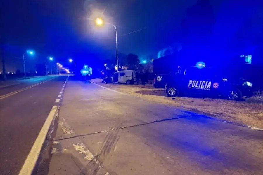 Fuerte impacto: una camioneta y un colectivo chocaron en ruta Provincial Nº70 a la altura de la ciudad de Recreo