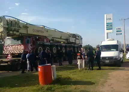 La grúa no pudo continuar su viaje de Argentina a Uruguay