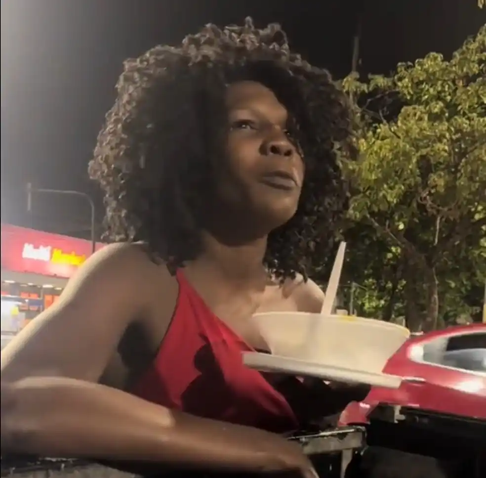 Duda ctualmente se tiene que prostituir para poder subsistir