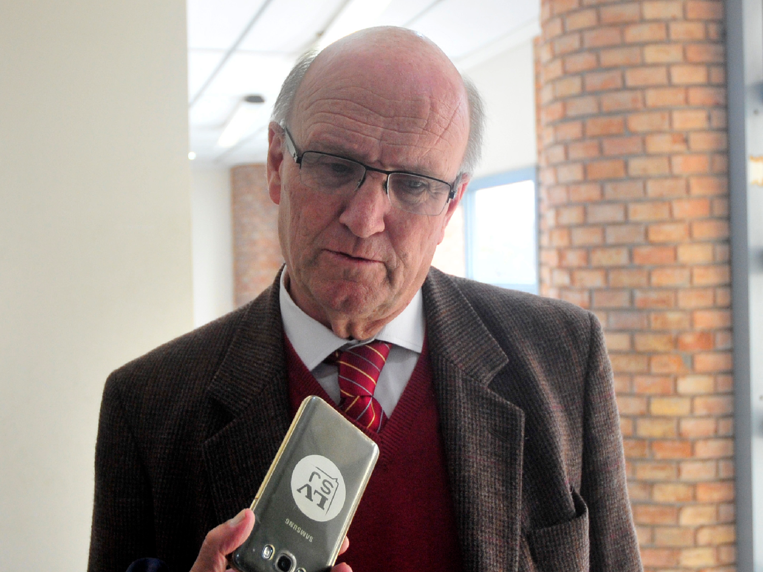 El abogado no tiene Covid y el martes comenzaría el juicio a Vietti Colomé