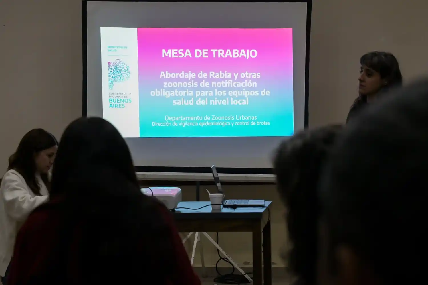 Chascomús reunió a municipios de la región en una jornada sobre zoonosis urbanas y prevención sanitaria
