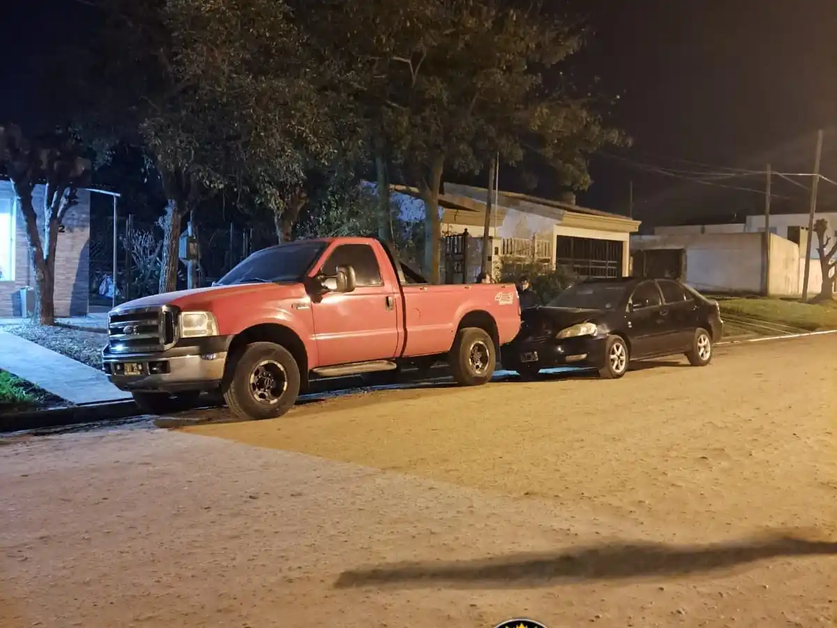 Colisión sin heridos en San Salvador: retienen un vehículo por licencia vencida