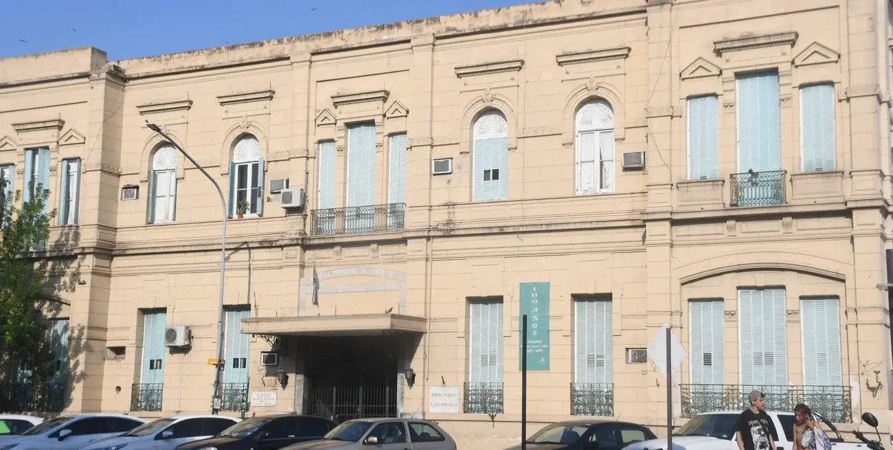 La mujer permanece internada en grave estado en el hospital Cullen. Crédito: Luis Cetraro