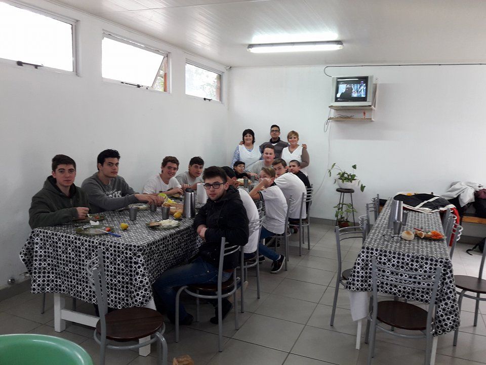 Hace un año que funciona el comedor estudiantil en el edificio de la Escuela Técnica N° 35