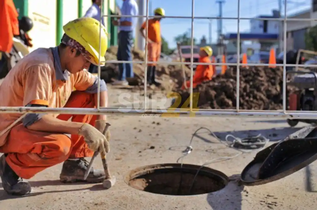 Extienden por 30 días la suspensión de despidos