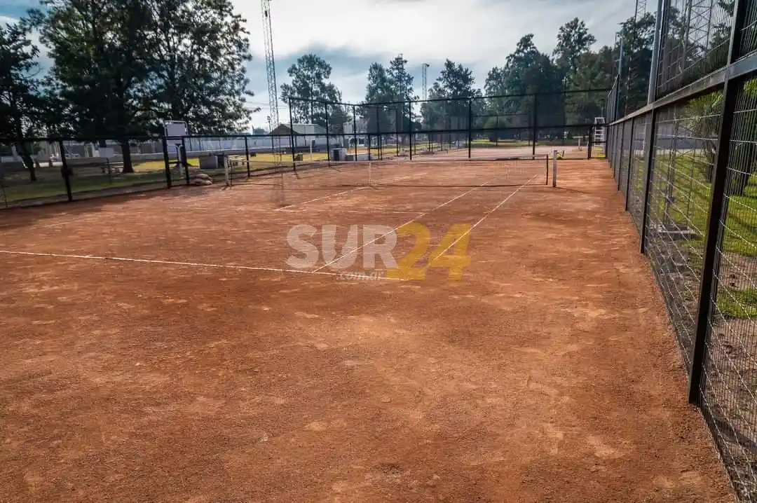 Rufino: clases de tenis municipal habilitadas.
