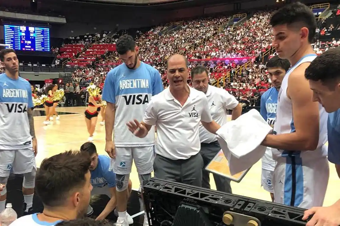 Argentina venció a Rusia en un amistoso pero se lesionó Campazzo