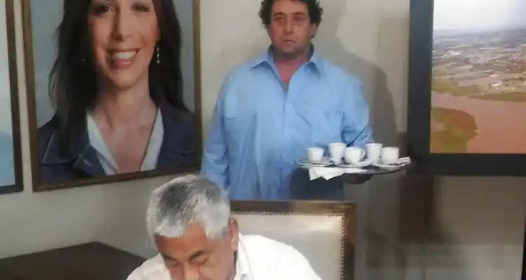 El cafetero del intendente ya es empleado municipal