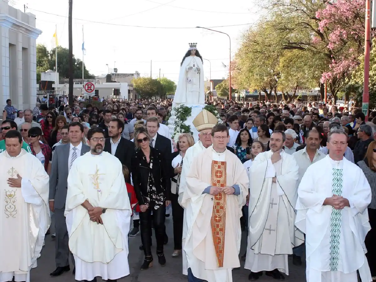 Arroyito y La Francia rindieron honor a la Virgen de la Merced  