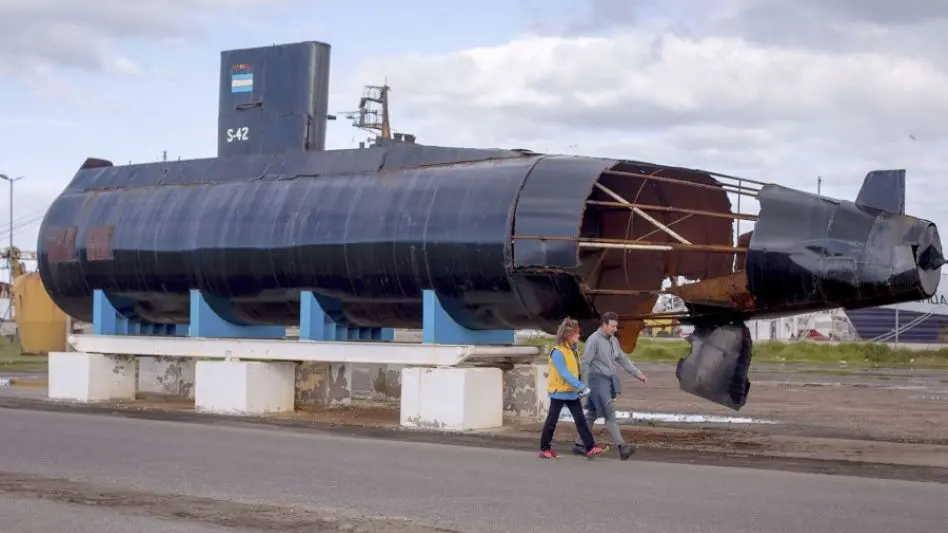 Restauración de la replica del ARA San Juan: "Es un estado de deterioro total el que tiene"
