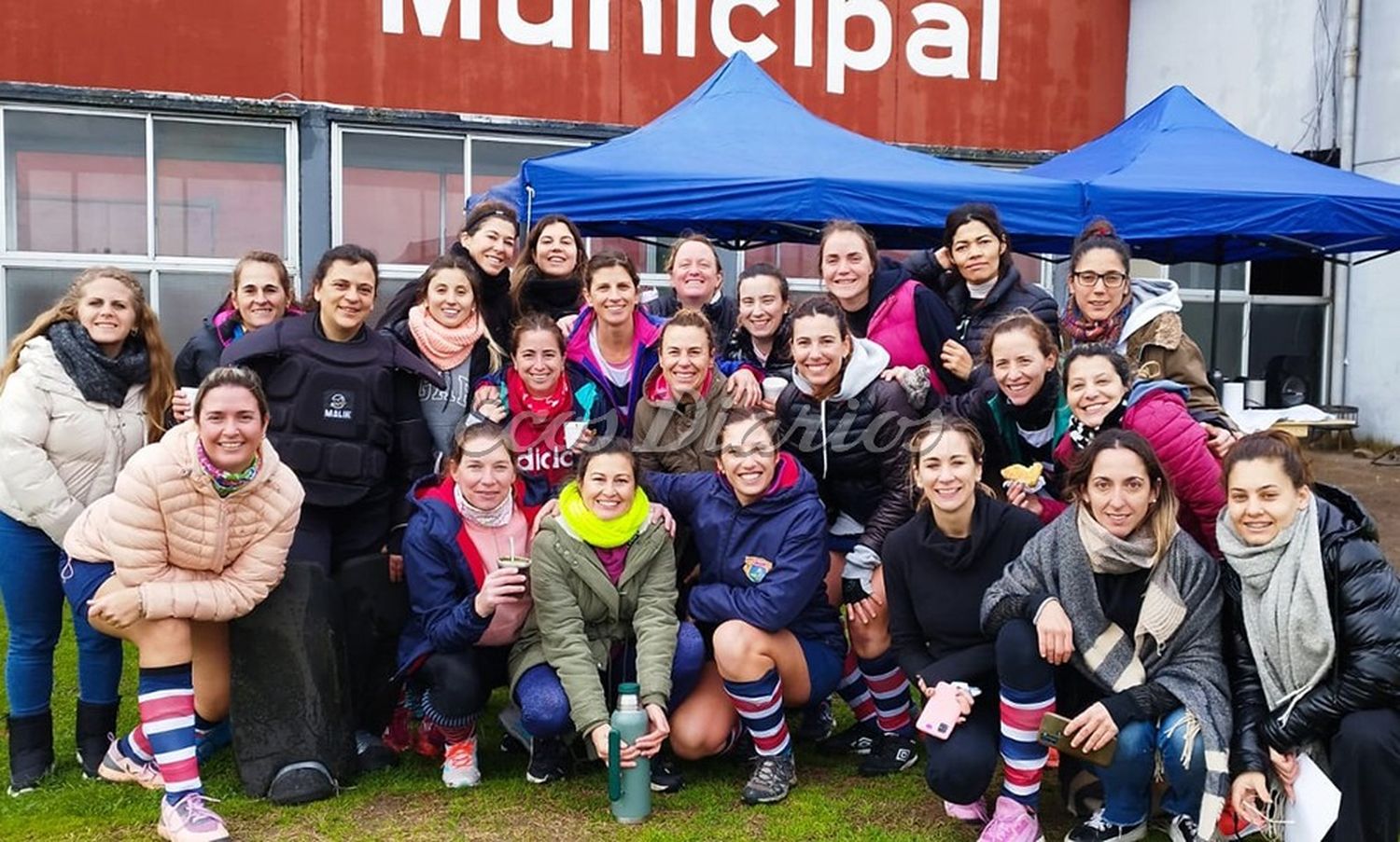 Náutico organiza un torneo de Hockey en el Polideportivo