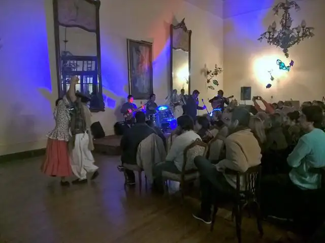 “Un buen espectáculo brindado por una embajada artística
y un ensamble de expresiones”
