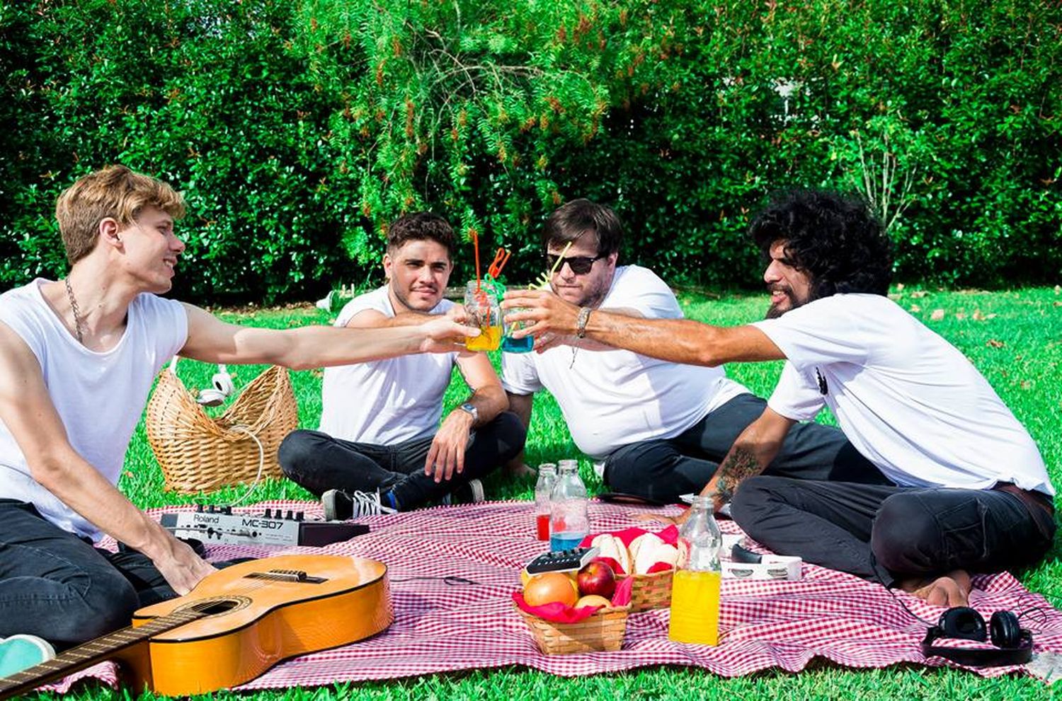 Picnic estrena el video de "Difícil para mi"