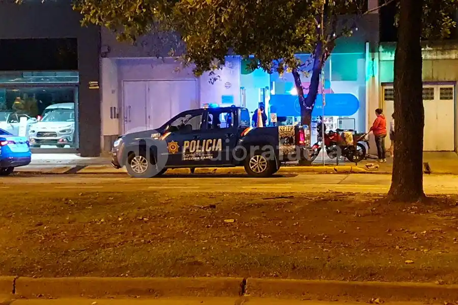 Un menor de edad demorado por intentar llevarse a escondidas elementos de una farmacia