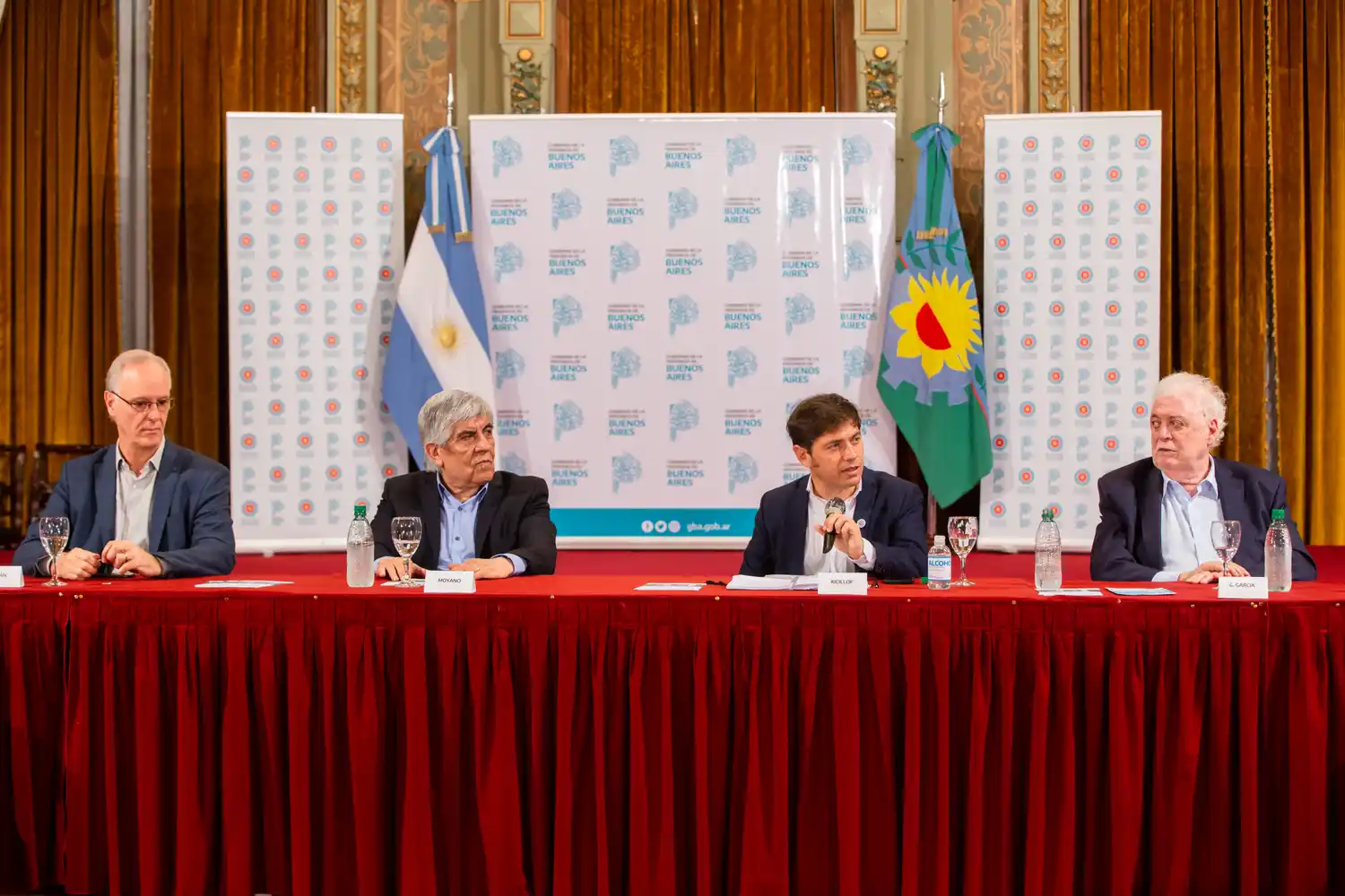 Coronavirus: Kicillof firmó convenio para sumar 330 camas en el Sanatorio Antártida del gremio Camioneros