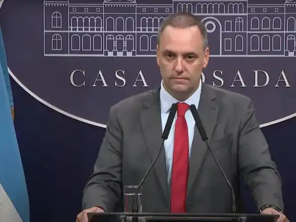 El Gobierno anunció la desclasificación de los archivos de la SIDE sobre el accionar de la Dictadura