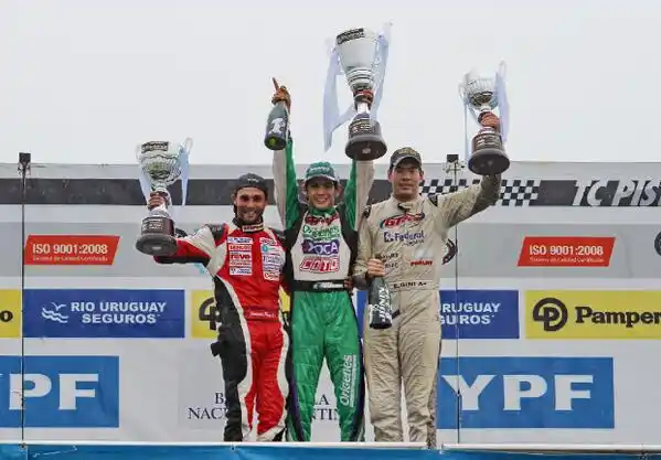 Junín: Canapino se quedó con el triunfo en el TC