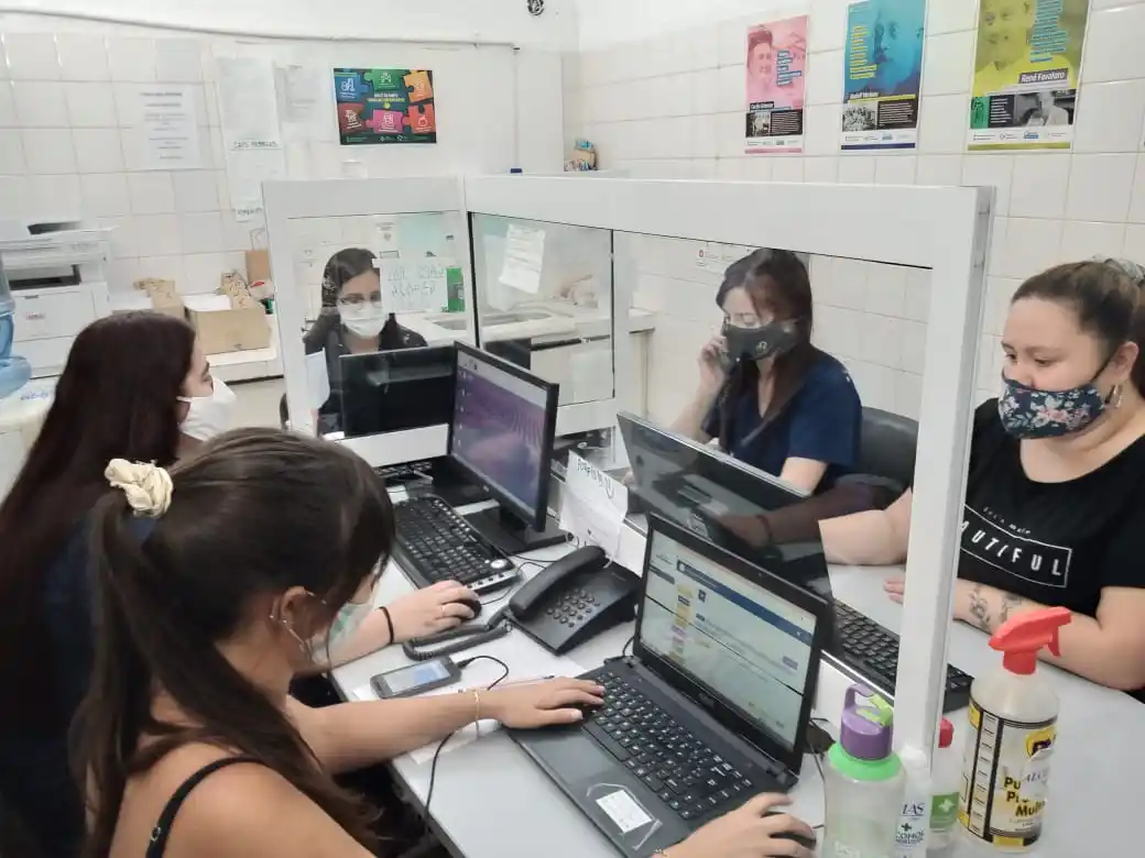 El trabajo que no se ve: La Línea SaludHable atiende unos 100 llamados diarios