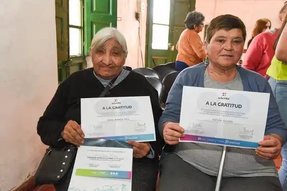 Manzaneras de Marcos Paz recibieron su certificado de jubilación