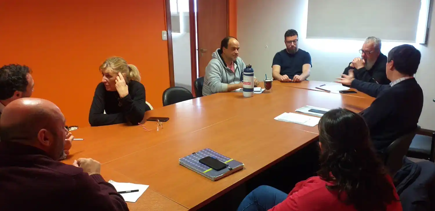 El Ejecutivo adelantó que “no podría afrontar” en un solo tramo la pretensión salarial del sindicato