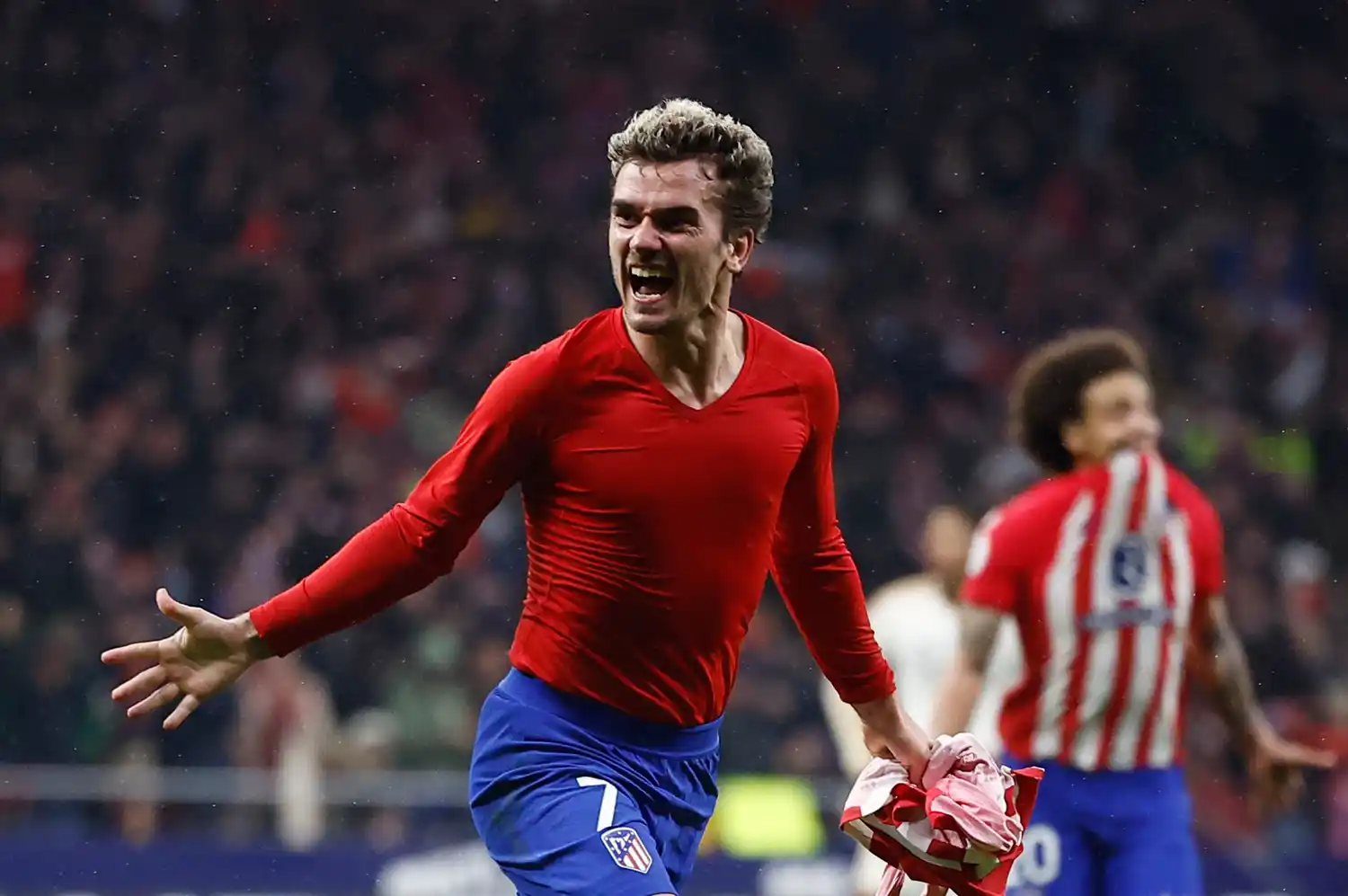 Griezmann festeja el gol que empezó a definir el partido en el suplementario.