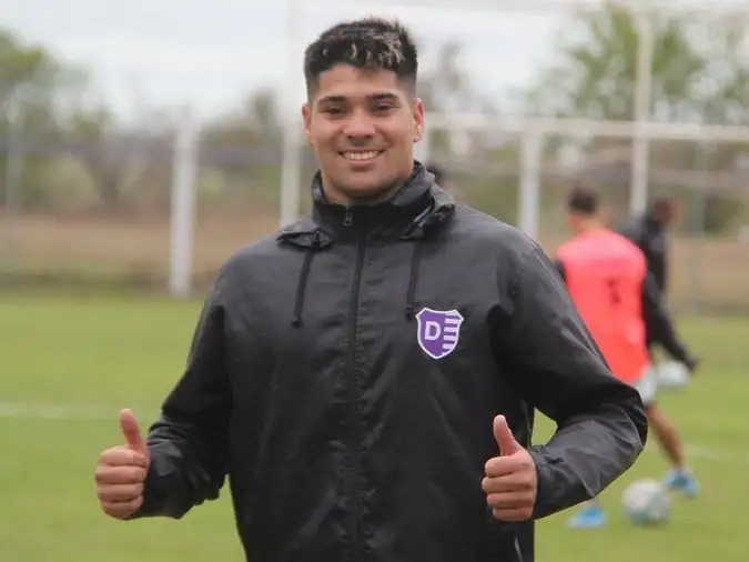 El delantero ya se entrena en Devoto.