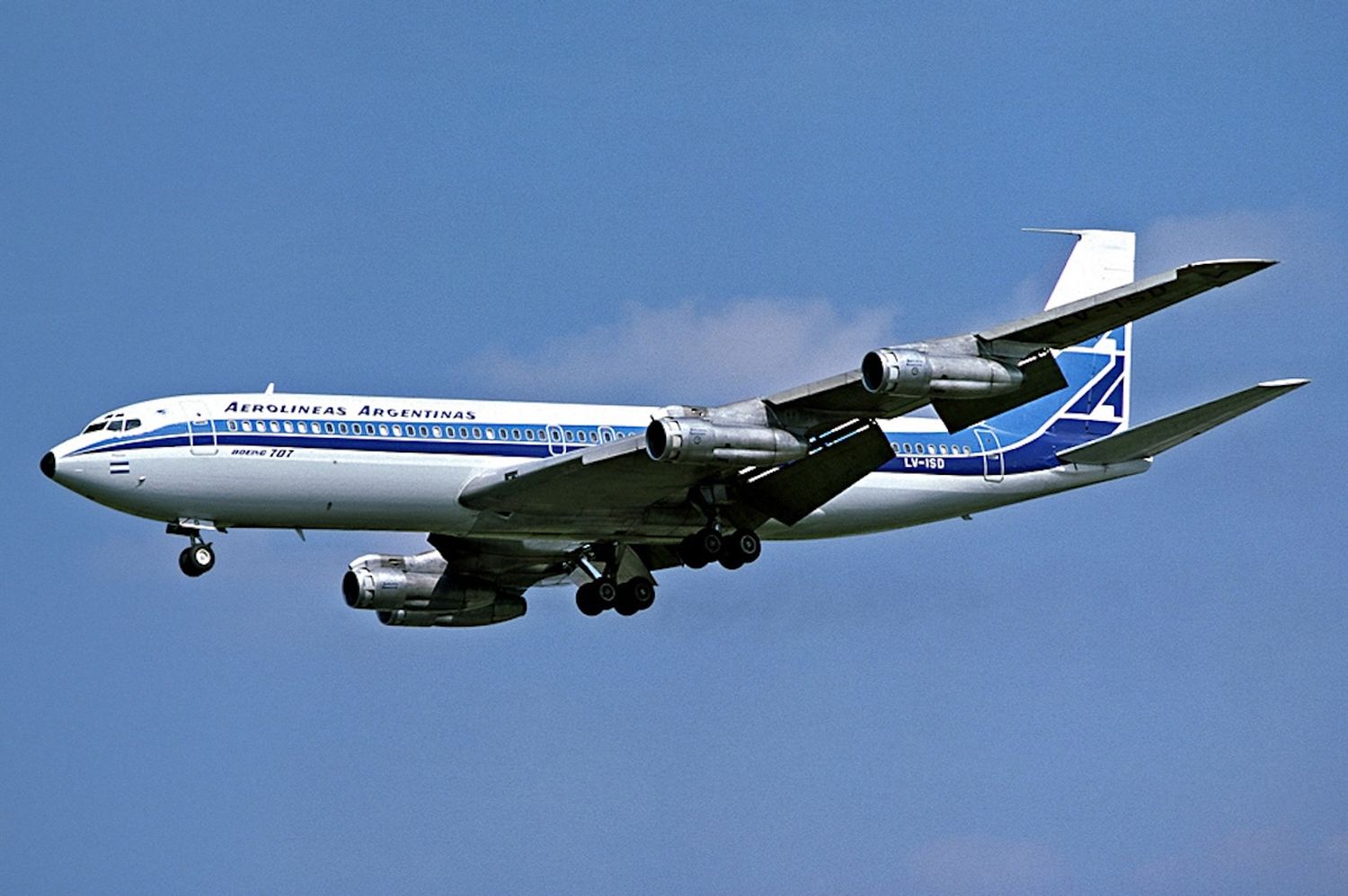 Por un "vuelo fantasma" en un 707 y otras inconsistencias, Aerolíneas Argentinas es sancionada en Brasil