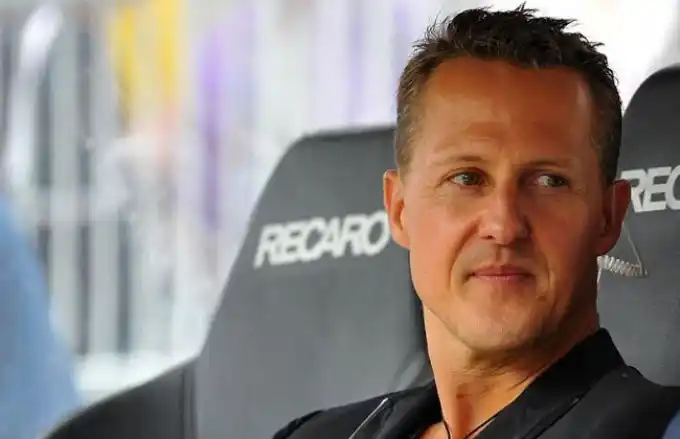 Se despertó Schumacher y pudo reconocer a su mujer