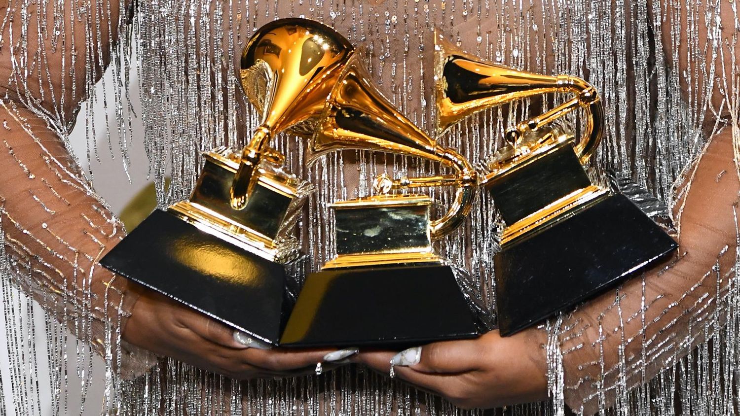 Suspenden la entrega de los Grammy por la tercera ola de COVID-19