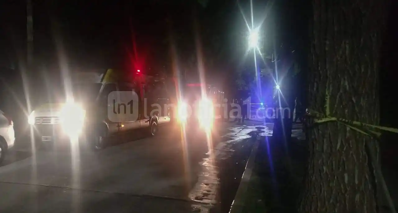 Hallaron una bomba en Vicente López y al intentar desactivarla, explotó: Hay un herido