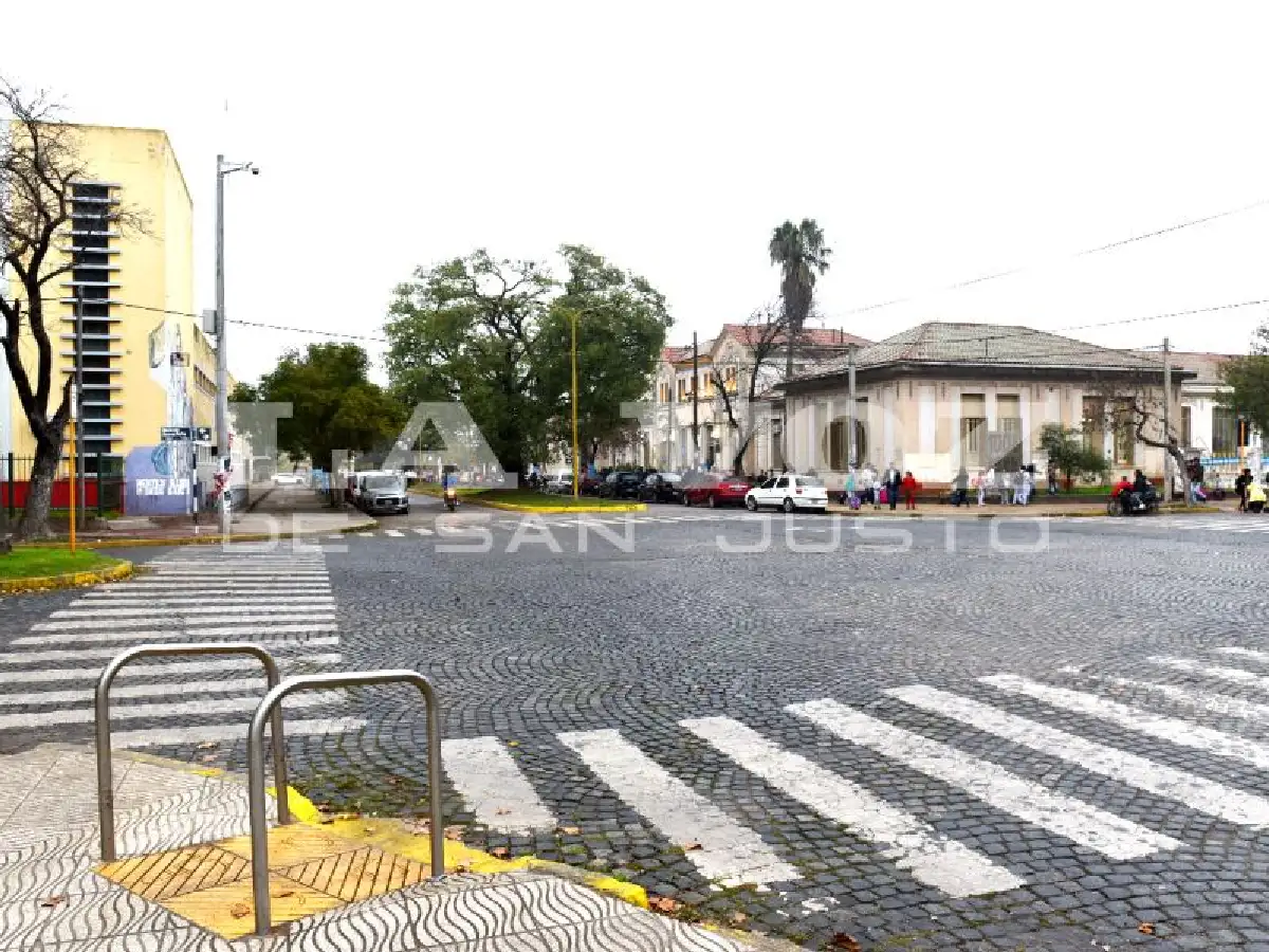 Colocarán el semáforo en Sáenz Peña y Rivadavia