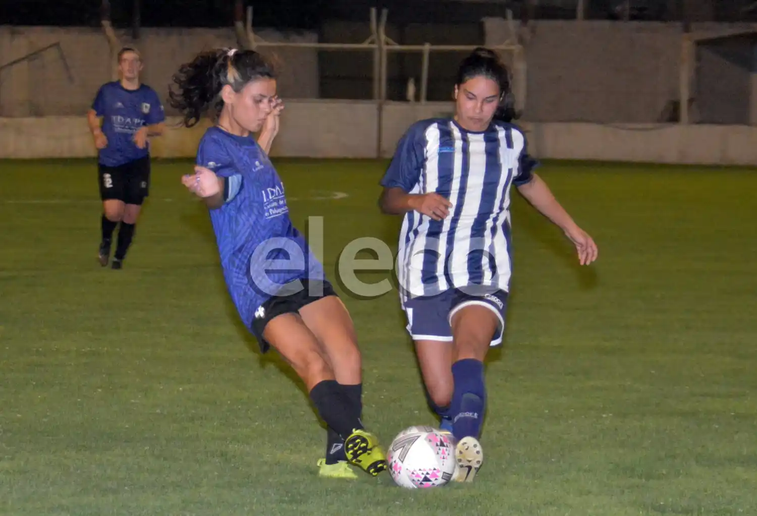 Yanella Merlo, en acción durante el partido de ida.