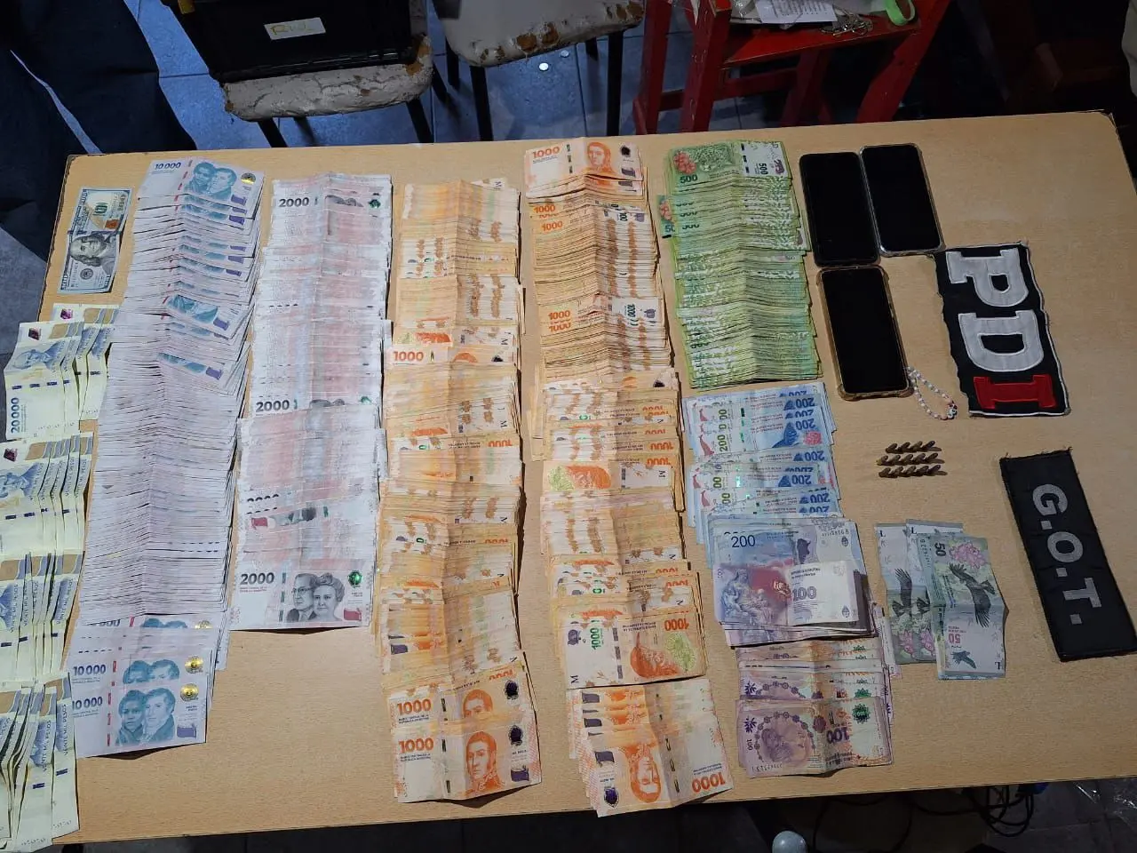Seis detenidos en zona noroeste por microtráfico en una serie de allanamientos.