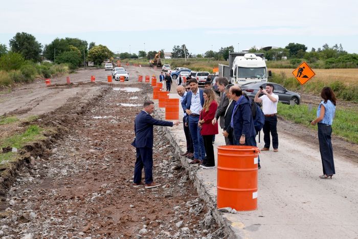 Pullaro recorrió obras viales en el gran Rosario
