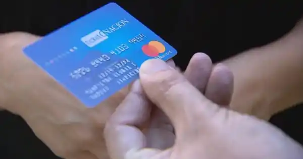 En Azul quieren que se pueda comprar carne del frigorífico con la tarjeta alimentaria