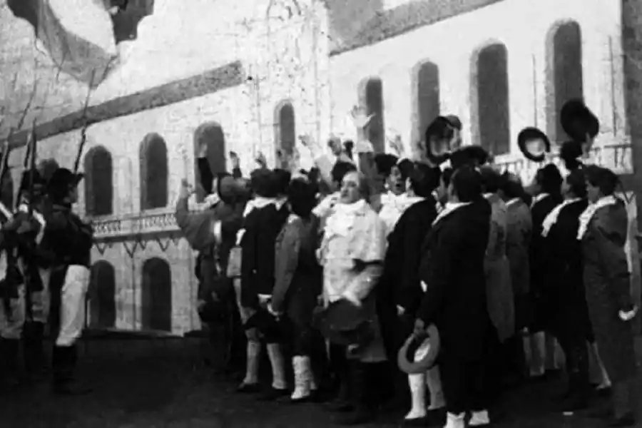 La Revolución de Mayo fue el primer largometraje
