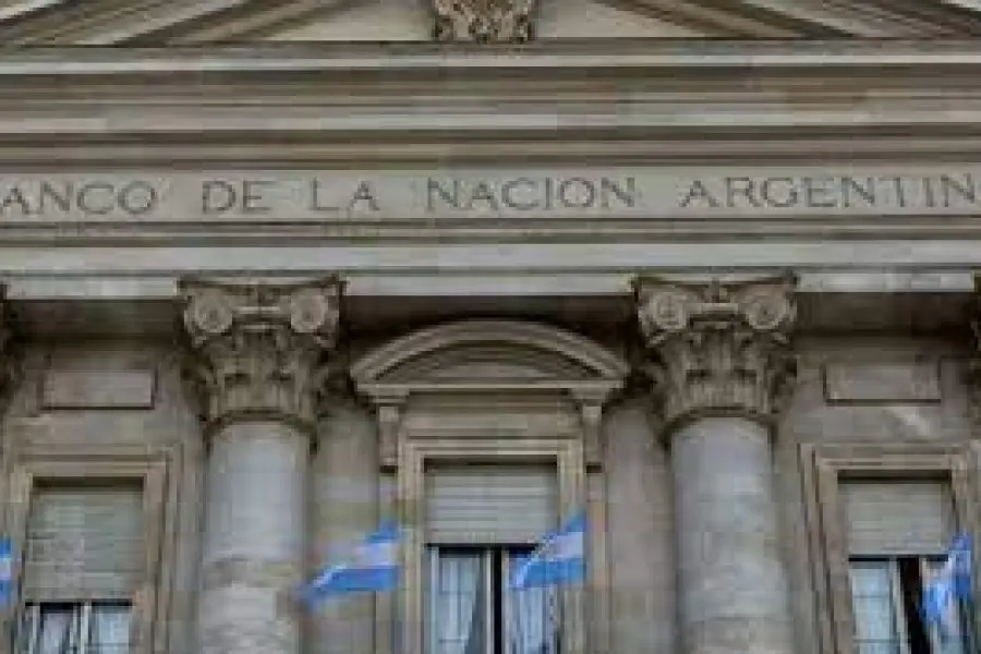 El Gobierno cedió y quitó al Banco Nación de la lista de empresas a privatizar