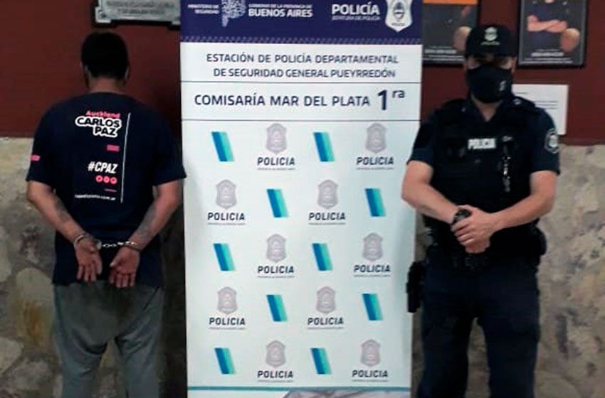 Rompieron una vidriera para robar una planchita de pelo: los atraparon
