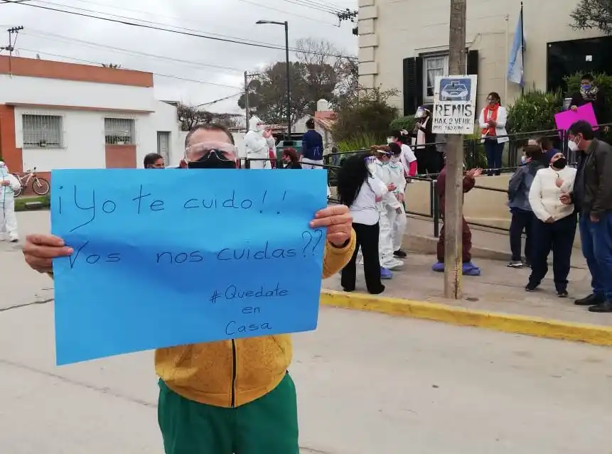 Coronavirus en San Antonio de Areco: Personal de salud local pidió "conciencia social" en aplausazo