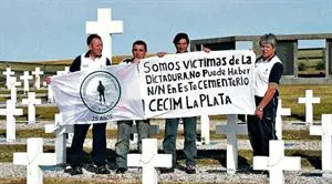 Denuncian que grupo neofascista amenazó a excombatientes de Malvinas en La Plata